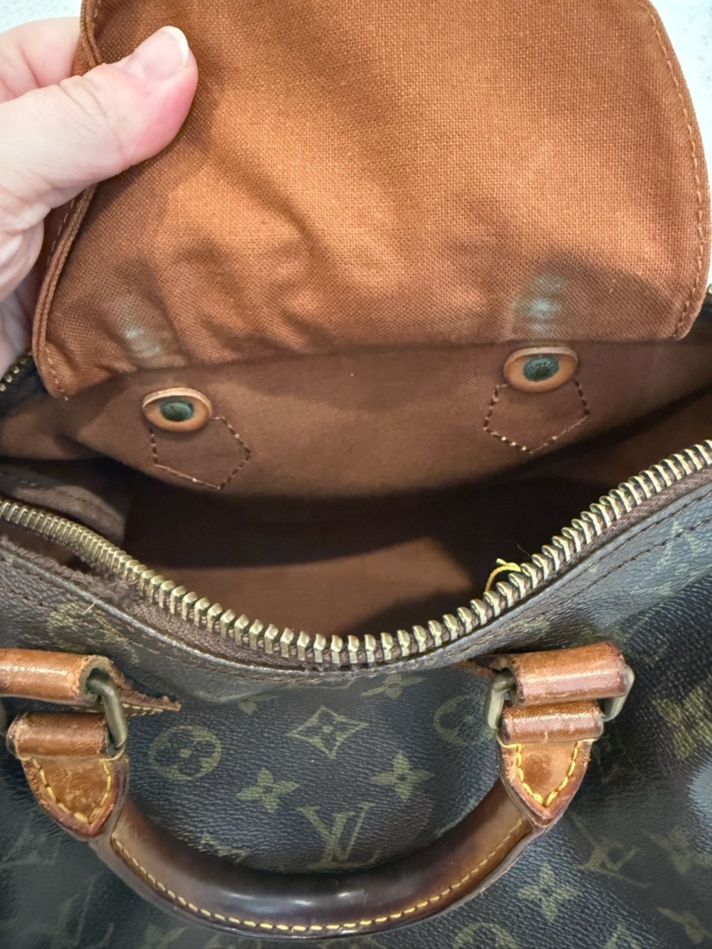 Louis Vuitton Speedy 25 Vintage *damage* - Picture 15 of 16